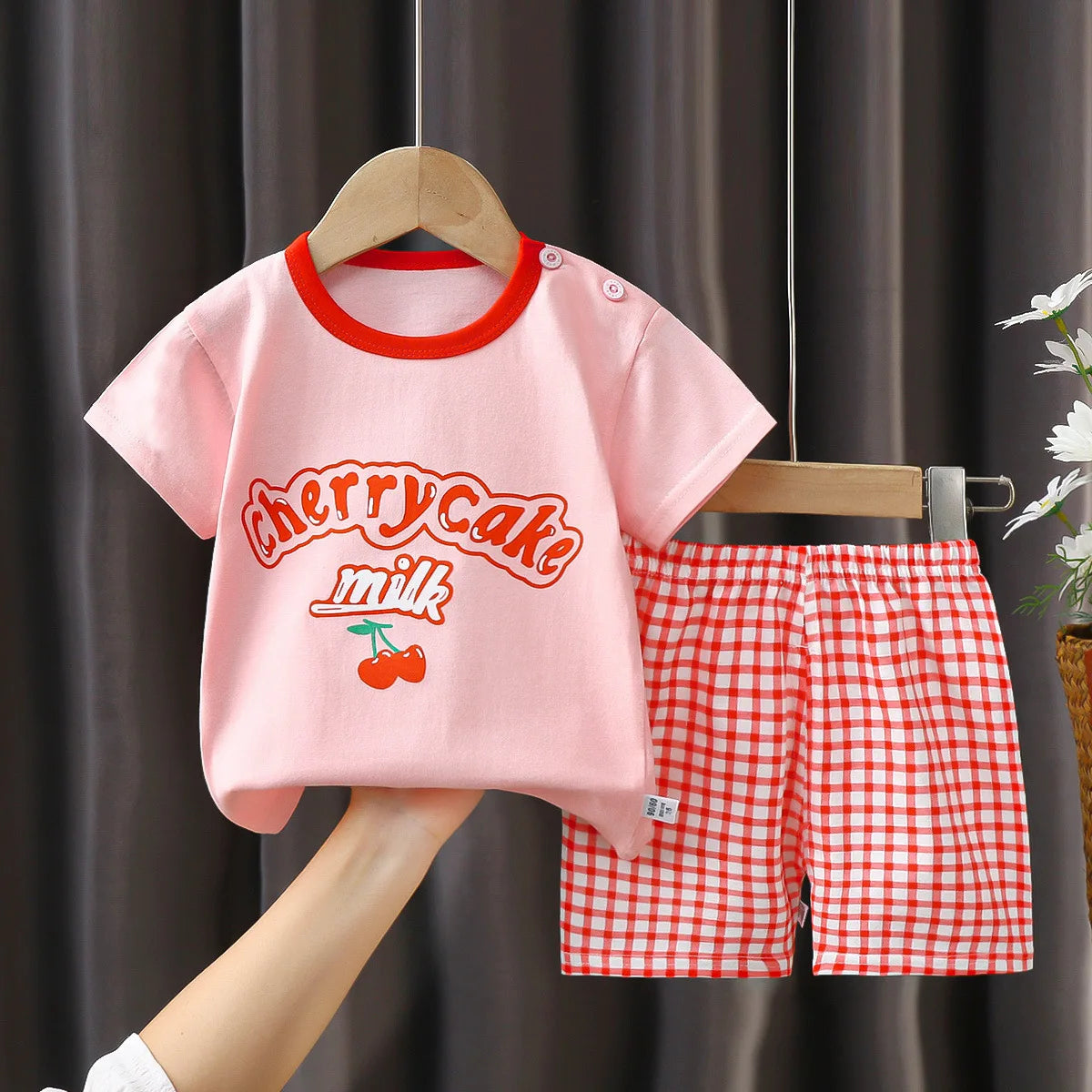 Summer Baby Girl Outfit – Cute T-Shirt & Shorts Set