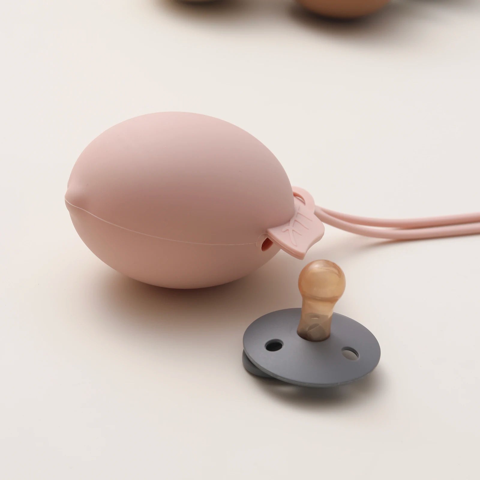 Baby Silicone Pacifier Case – Portable One-Piece Storage Box