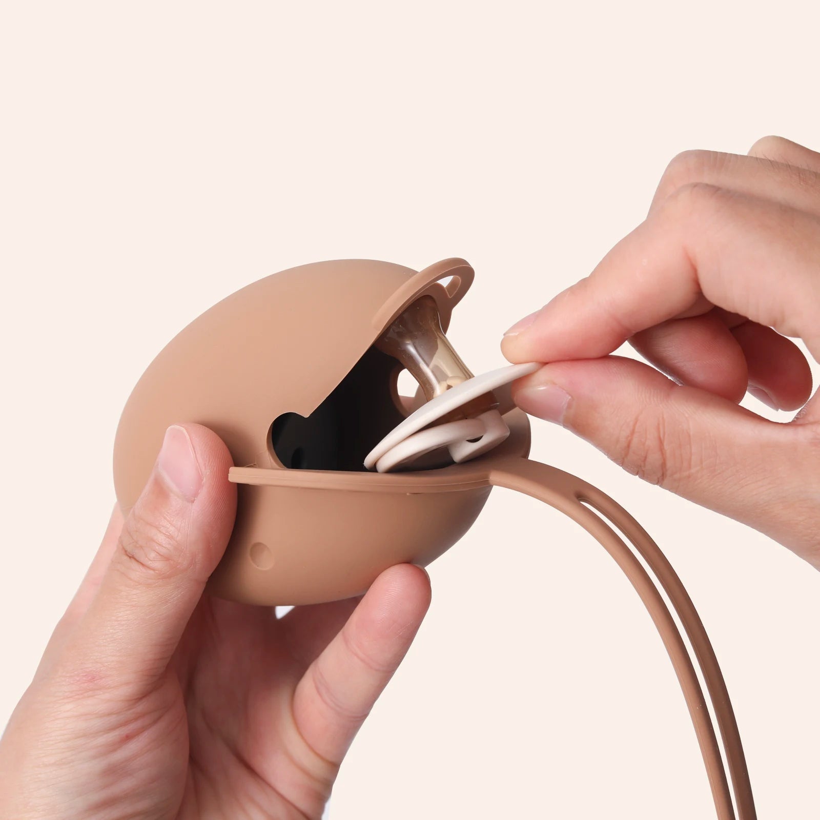 Baby Silicone Pacifier Case – Portable One-Piece Storage Box